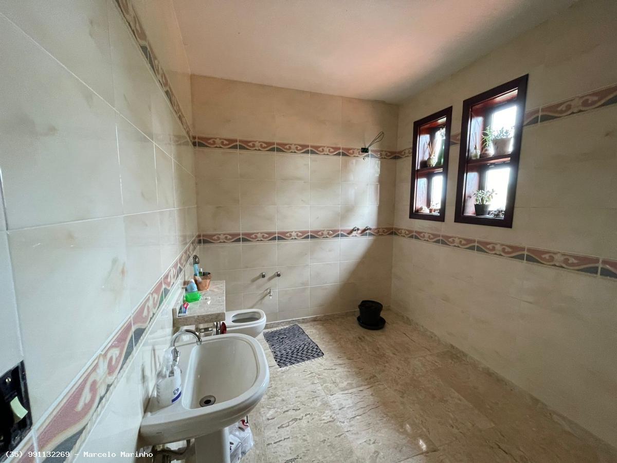 Casa à venda com 7 quartos, 857m² - Foto 17