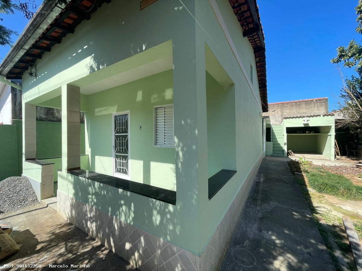 Casa à venda com 2 quartos, 339m² - Foto 1