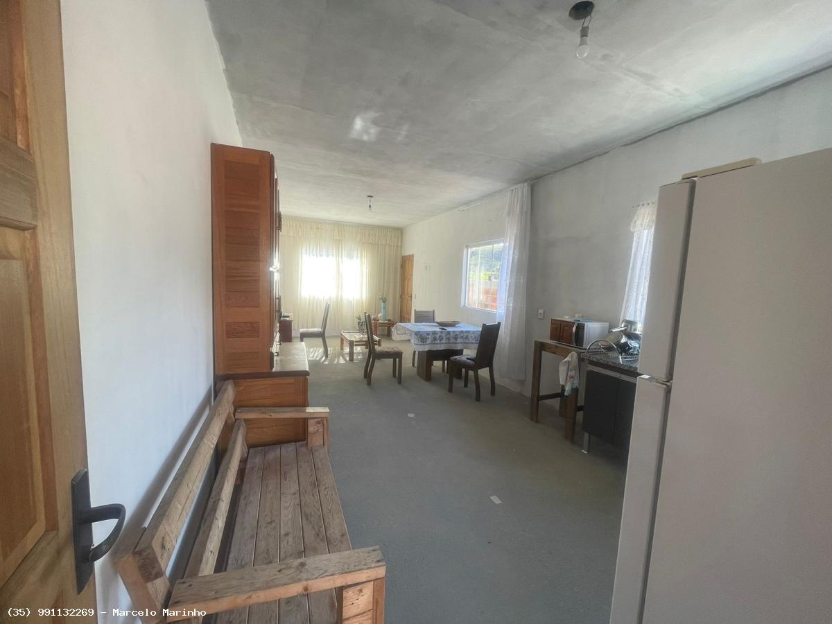 Casa à venda com 2 quartos, 360m² - Foto 9